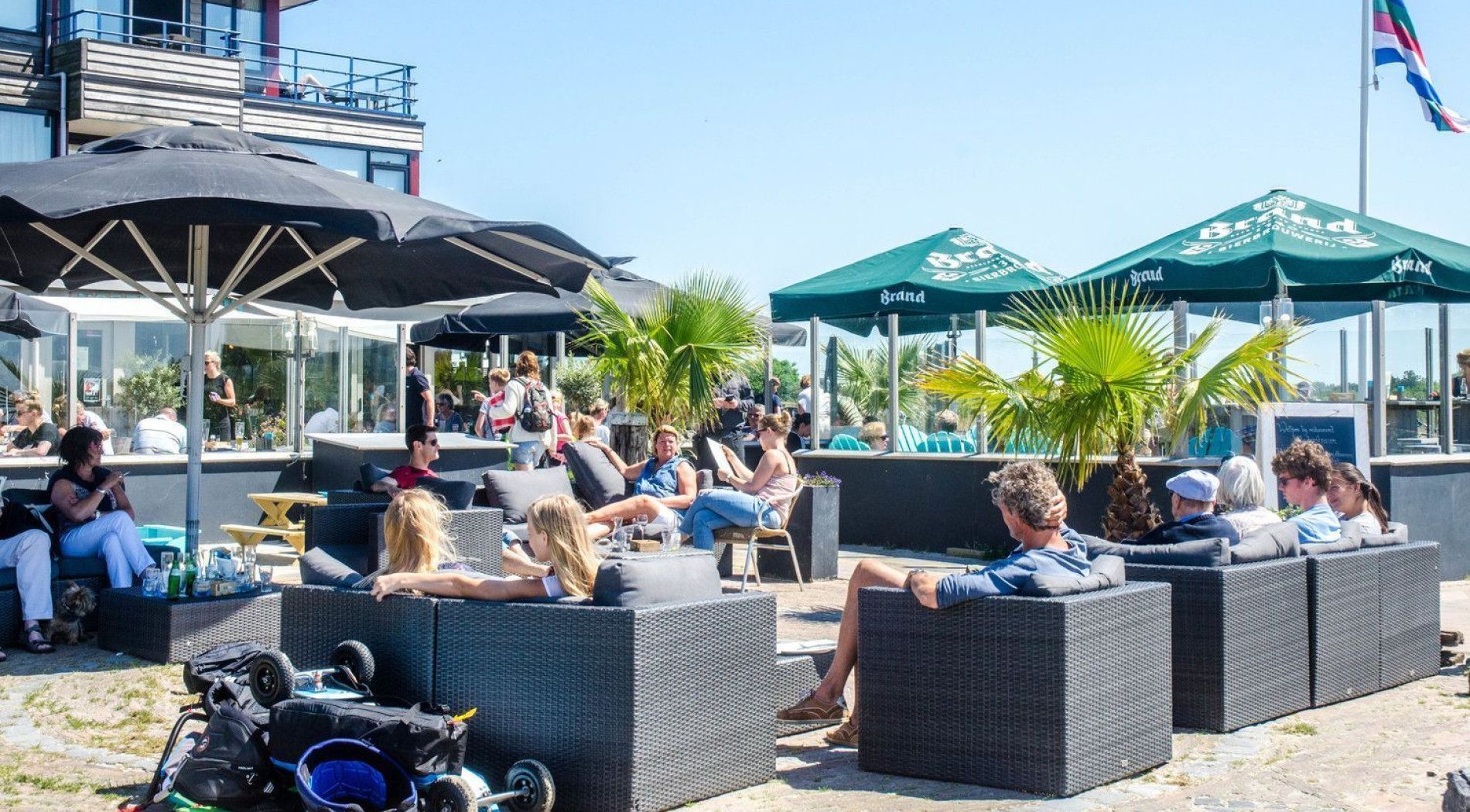 lekker terrasje pakken op Schiermonnikoog